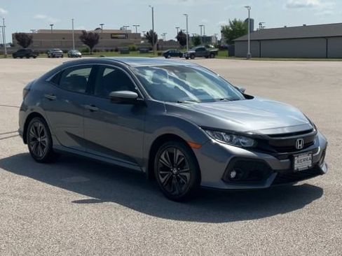 Used 2019 Honda Civic EX image 2