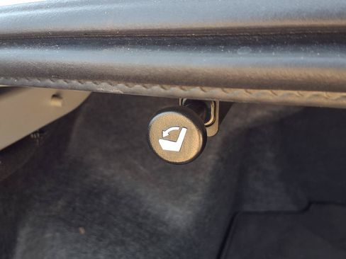 Used 2025 Nissan Altima 2.5 SV FWD image 24