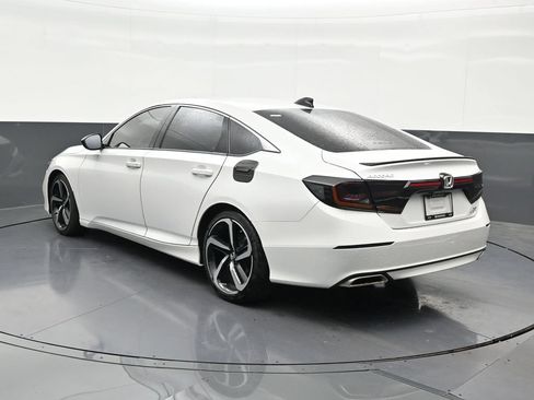 Used 2022 Honda Accord Sport image 3