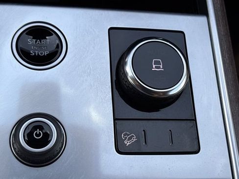 Used 2023 Land Rover Range Rover SE AWD/4WD image 45