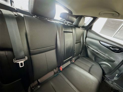 Used 2022 Nissan Rogue Sport SL w/ Premium Package image 27