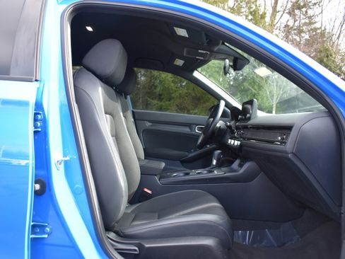 Used 2023 Honda Civic Sport image 23