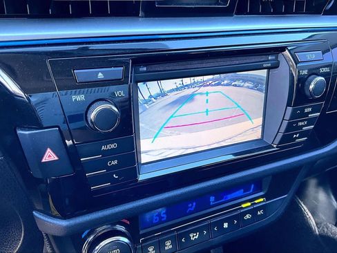 Used 2014 Toyota Corolla S FWD image 25
