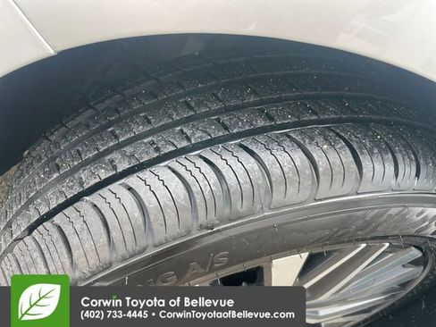 Used 2024 Nissan Altima 2.5 SV FWD image 26