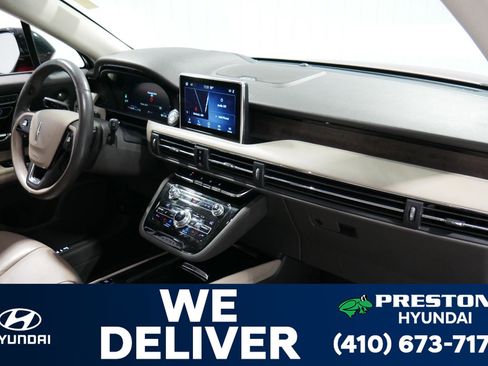 Used 2020 Lincoln Corsair Reserve w/ Equipment Group 201A image 14