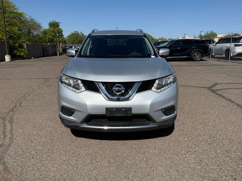 Used 2015 Nissan Rogue SV w/ SV Premium Package AWD/4WD image 2