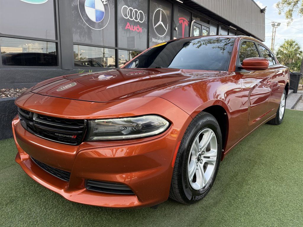 Used 2020 Dodge Charger SXT RWD image 1