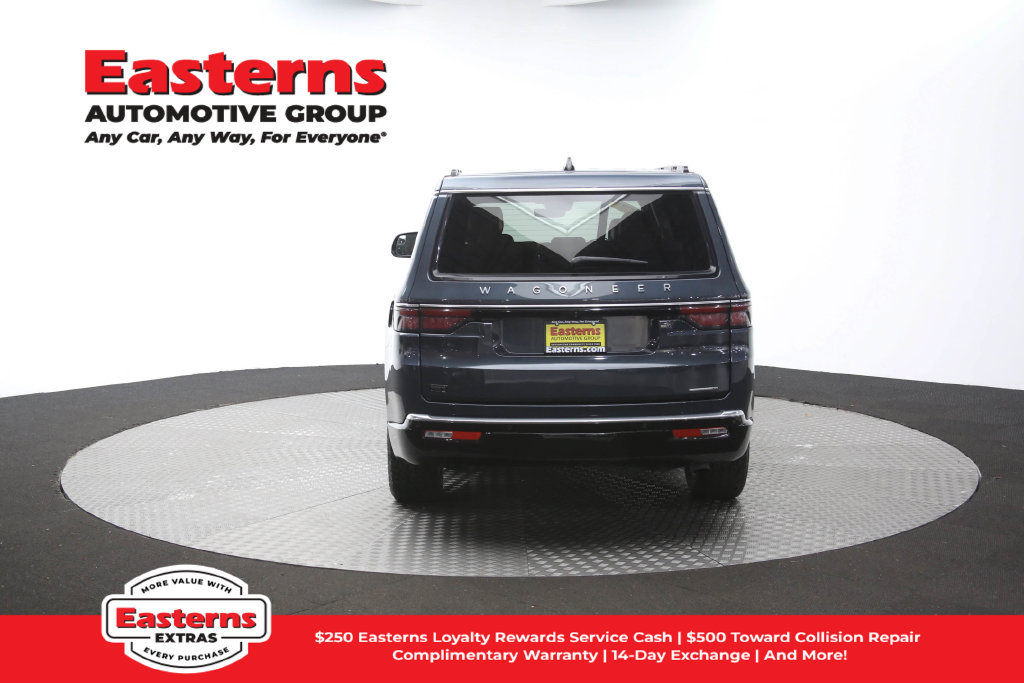 Used 2024 Jeep Wagoneer Series II AWD/4WD image 42