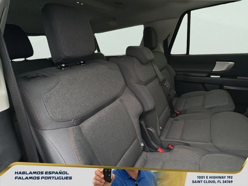 Used 2025 Ford Expedition Max Active AWD/4WD image 36