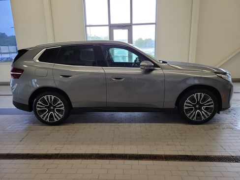 Used 2026 BMW X3 xDrive30i w/ Premium Package AWD/4WD image 4