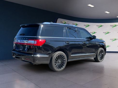 Used 2021 Lincoln Navigator Reserve image 3