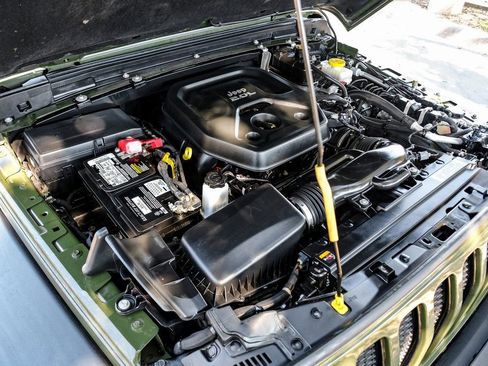 Used 2021 Jeep Wrangler Unlimited Sport image 62