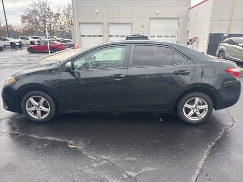 Used 2015 Toyota Corolla LE image 6