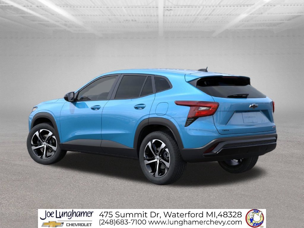New 2026 Chevrolet Trax RS w/ Driver Confidence Package FWD image 3