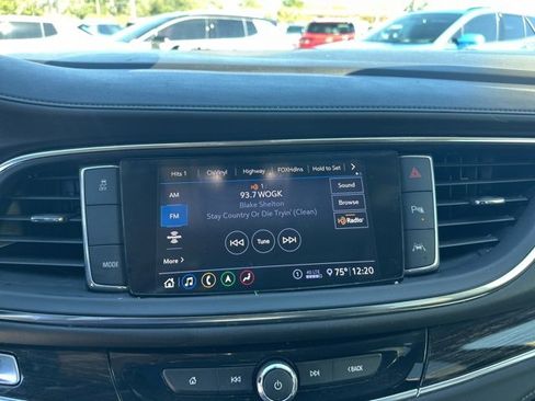 Certified 2021 Buick Enclave Avenir w/ Avenir Technology Package image 23