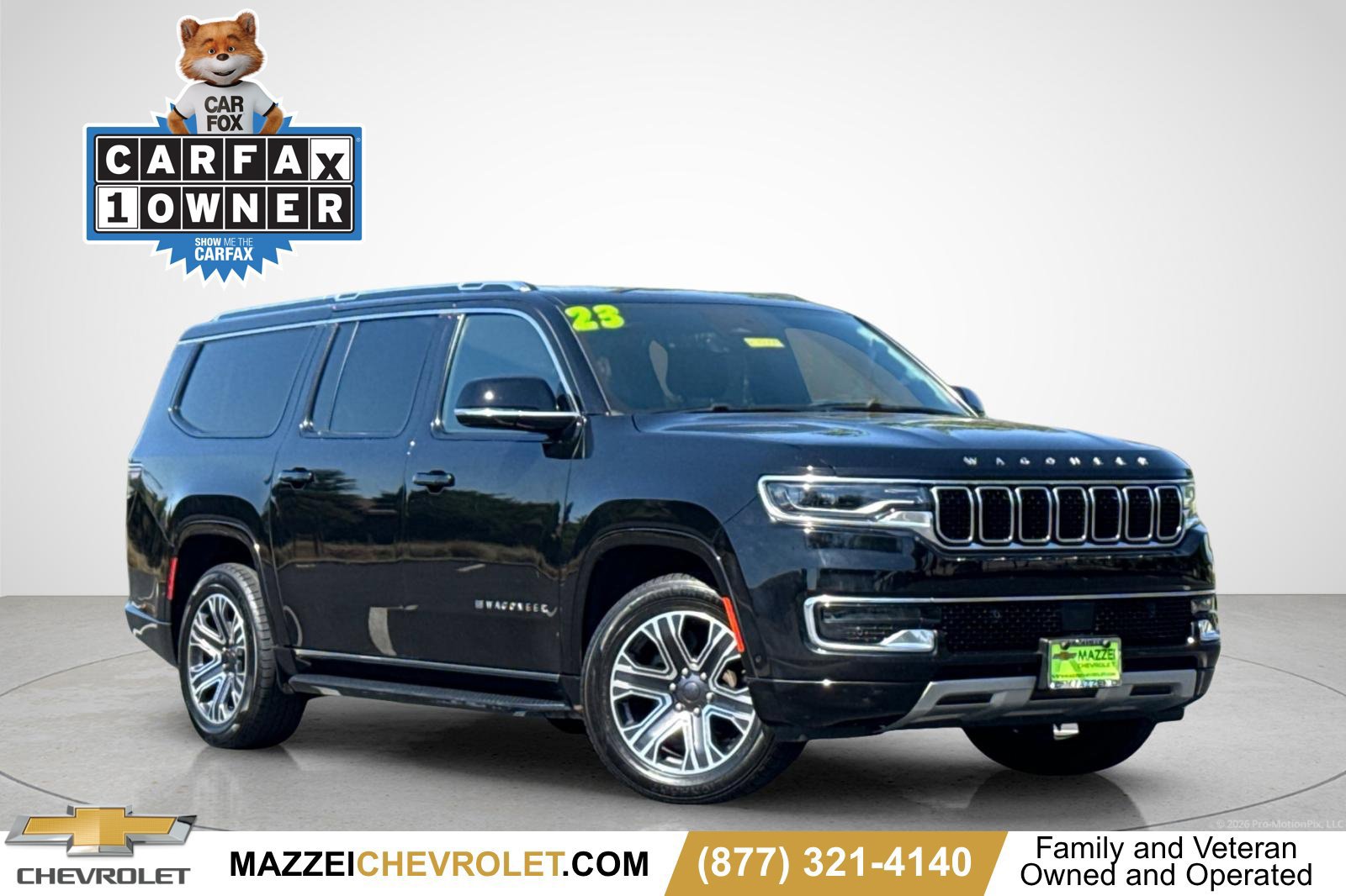 Used 2023 Jeep Wagoneer L Series II RWD image 1
