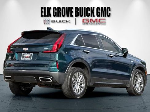 Used 2024 Cadillac XT4 Premium Luxury image 4