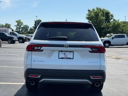 Certified 2025 Toyota Grand Highlander AWD Hybrid image 7