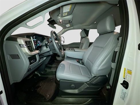 New 2026 Ford F250 XL w/ XL Chrome Package image 14
