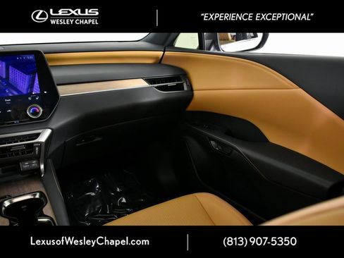 Used 2025 Lexus RX 350 Premium image 30