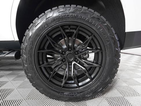 Used 2026 Chevrolet Tahoe Z71 w/ Comfort Package image 35