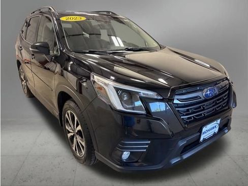 Used 2023 Subaru Forester Limited AWD/4WD image 8