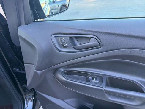 Used 2015 Ford Escape S image 34