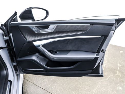 Used 2024 Audi RS 7 Performance w/ Black Optic Package image 24