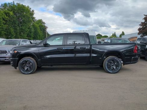 New 2026 RAM 1500 4x4 Crew Cab image 4