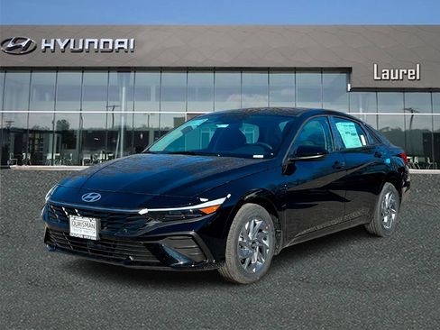 New 2026 Hyundai Elantra Hybrid FWD image 2