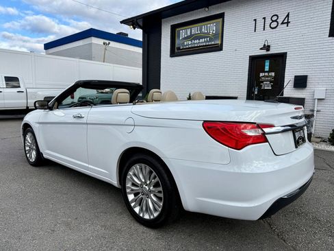 Used 2011 Chrysler 200 Limited FWD image 5
