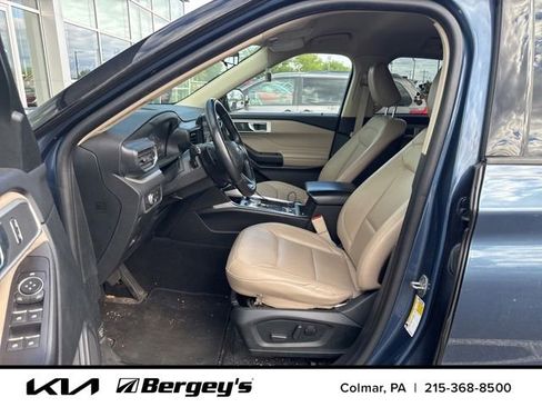 Used 2020 Ford Explorer XLT w/ Equipment Group 202A AWD/4WD image 9