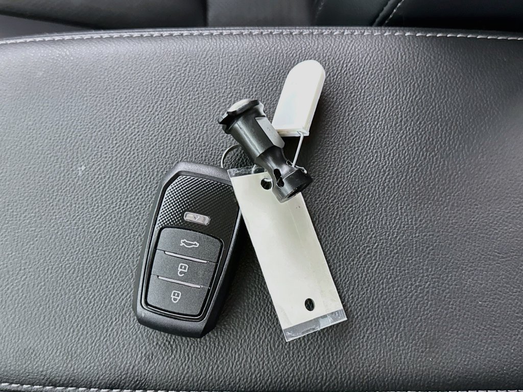 Used 2023 Honda Civic EX-L image 32