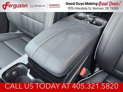 New 2026 Buick Enclave Avenir w/ Super Cruise Package FWD image 32