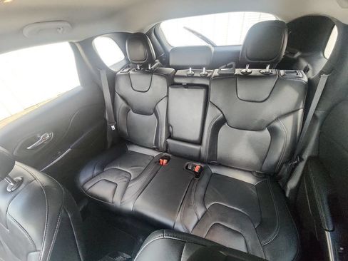Used 2020 Jeep Cherokee Limited AWD/4WD image 26