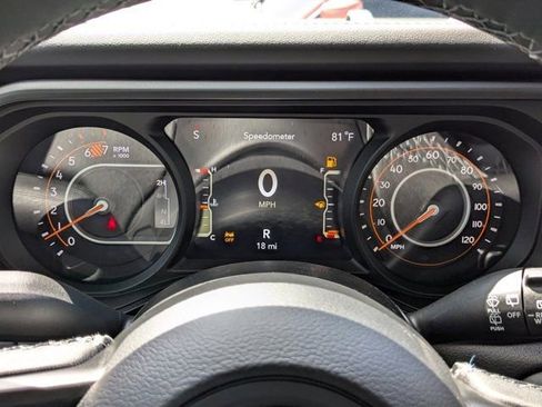 New 2026 Jeep Wrangler Unlimited Rubicon AWD/4WD image 27