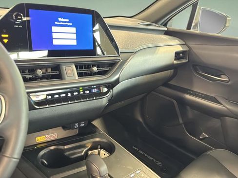 Used 2025 Lexus UX 300h AWD w/ Accessory Package (Z2) image 26