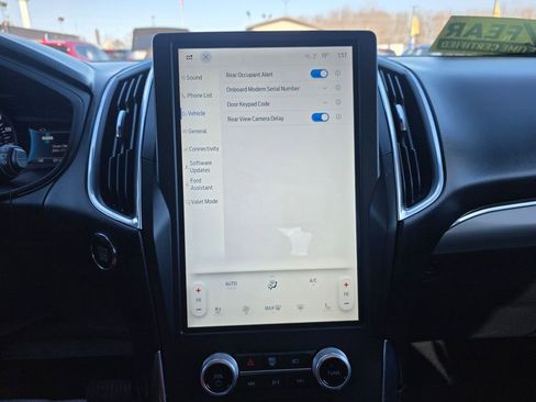 Used 2022 Ford Edge Titanium w/ Equipment Group 301A AWD/4WD image 62