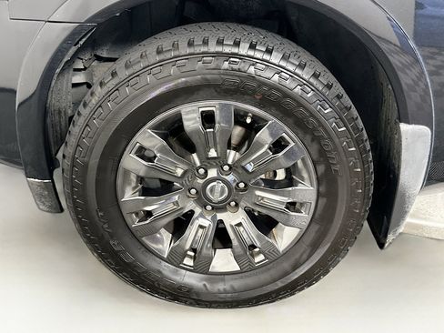 Used 2015 Nissan Armada Platinum w/ Platinum Reserve Package image 11