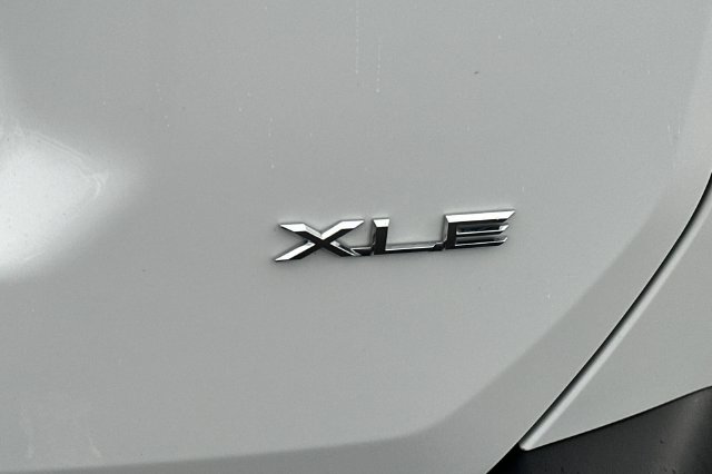 Used 2026 Toyota RAV4 XLE Premium FWD image 32
