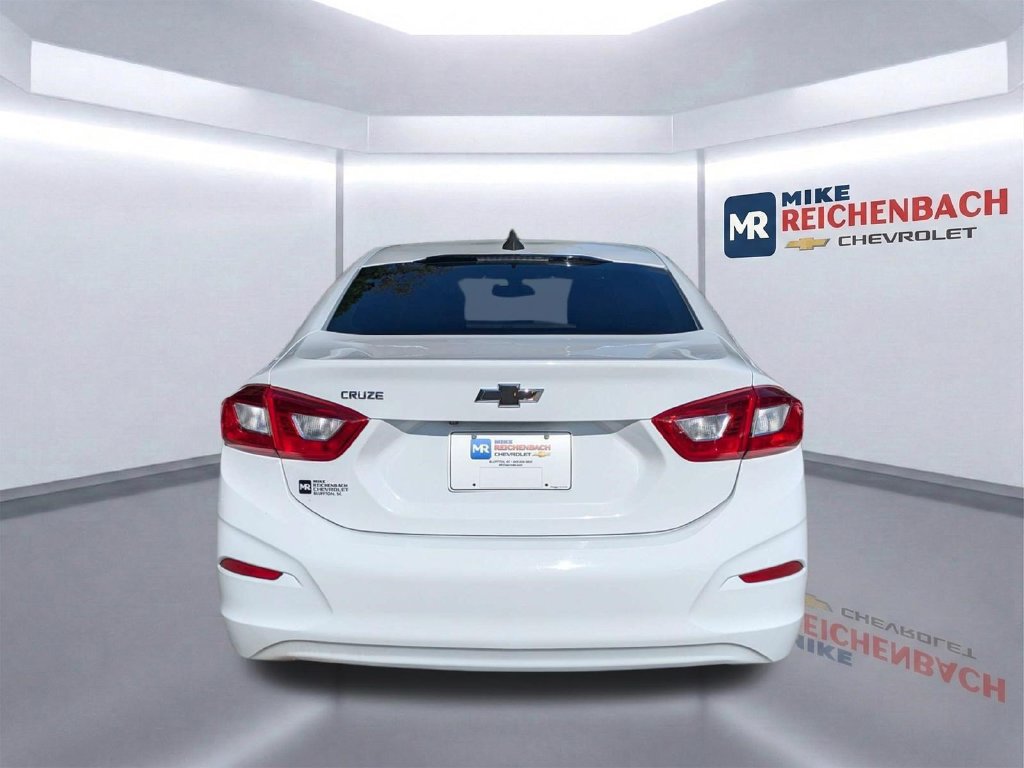 Used 2017 Chevrolet Cruze LS FWD image 7
