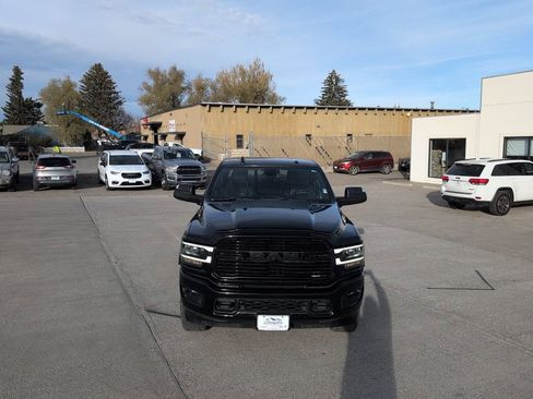 Used 2022 RAM 3500 Laramie AWD/4WD image 4