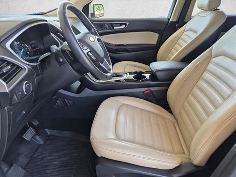 Used 2016 Ford Edge SEL w/ Equipment Group 201A AWD/4WD image 17