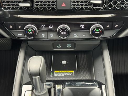 Certified 2025 Honda Accord Touring image 27