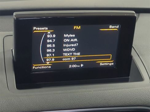 Used 2018 Audi Q3 2.0T Premium w/ Convenience Package image 24