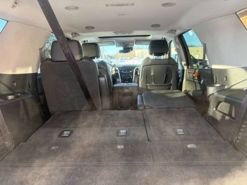 Used 2020 Cadillac Escalade Luxury image 26