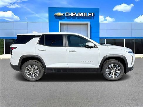 New 2026 Chevrolet Equinox LT w/ Convenience Package II image 2