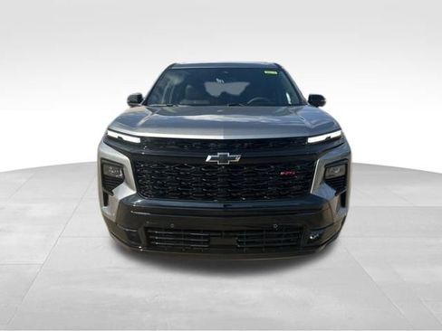 New 2026 Chevrolet Traverse RS w/ LPO, Floor Liner Package image 8