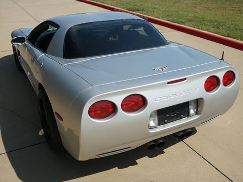 Used 2003 Chevrolet Corvette Z06 w/ Memory Package, 3 Drivers image 8