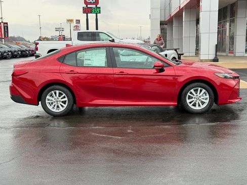 New 2026 Toyota Camry LE image 2